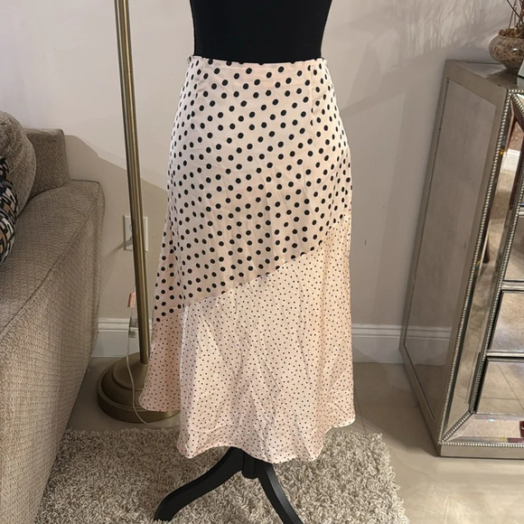 Privacy please skirt size small - Picture 3 of 4